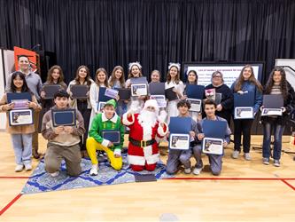 winners presenting awards