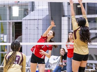 Futures Girls Volleyball team volleying